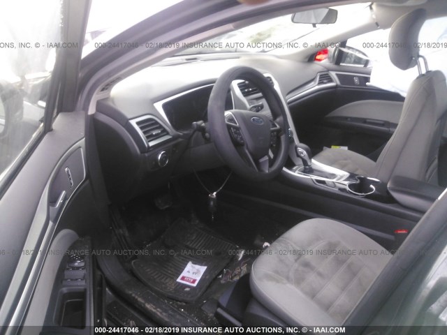 1FA6P0G71F5111165 - 2015 FORD FUSION S GRAY photo 5