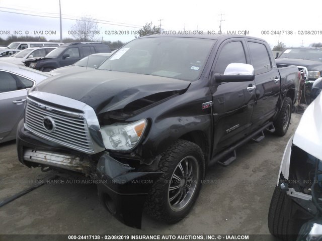 5TFFY5F14DX143644 - 2013 TOYOTA TUNDRA CREWMAX LIMITED BLACK photo 2