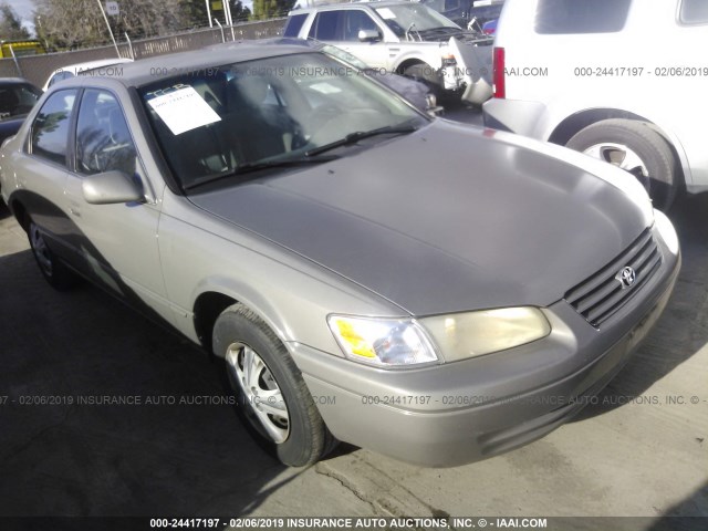 JT2BG22KXX0277322 - 1999 TOYOTA CAMRY LE/XLE GRAY photo 1