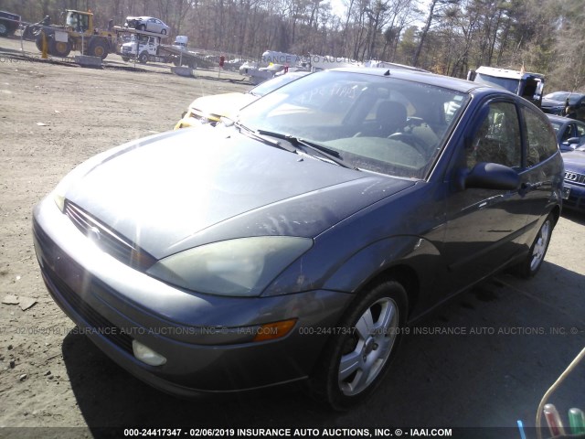 3FAFP31Z04R118906 - 2004 FORD FOCUS ZX3 GRAY photo 2
