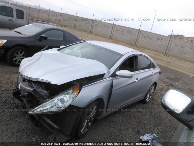 5NPEC4AB5CH359131 - 2012 HYUNDAI SONATA SE/LIMITED SILVER photo 2