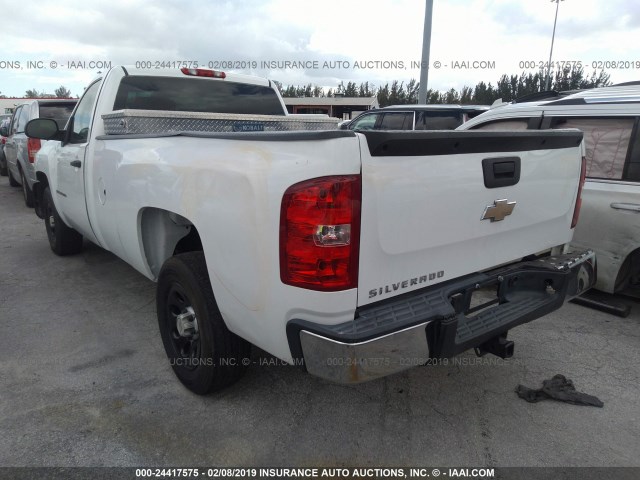 1GCEC14C68Z167347 - 2008 CHEVROLET SILVERADO C1500 WHITE photo 3