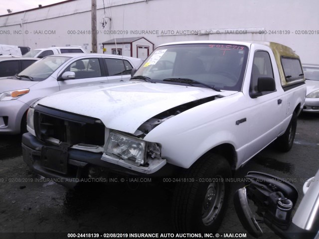 1FTYR10DX5PA05626 - 2005 FORD RANGER WHITE photo 2