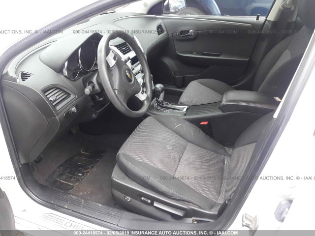 1G1ZC5E1XBF140823 - 2011 CHEVROLET MALIBU 1LT 白色 照片 5