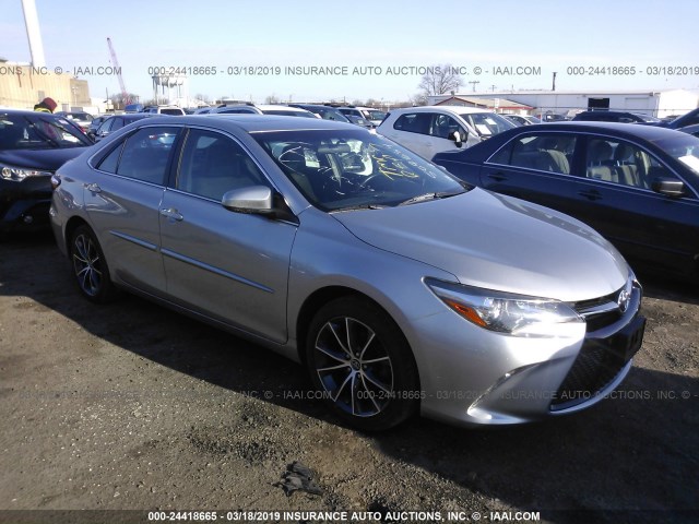 4T1BF1FK7GU509684 - 2016 TOYOTA CAMRY LE/XLE/SE/XSE SILVER photo 1