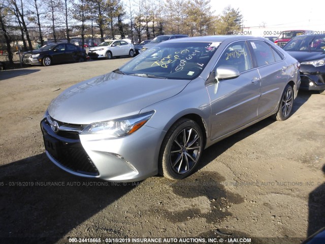 4T1BF1FK7GU509684 - 2016 TOYOTA CAMRY LE/XLE/SE/XSE SILVER photo 2