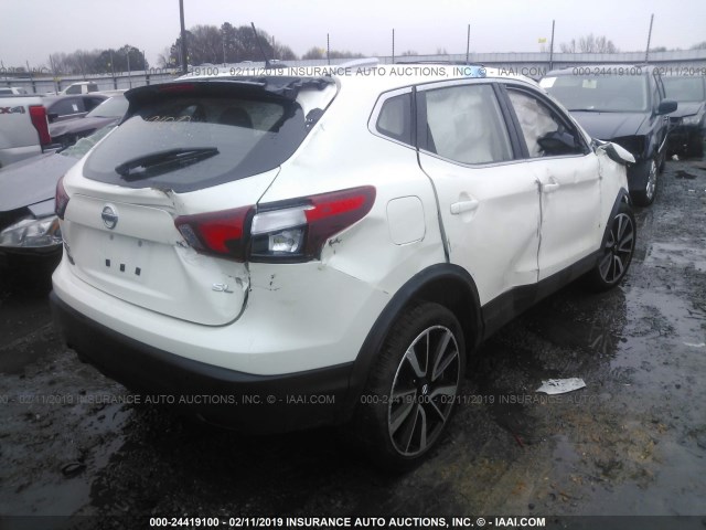 JN1BJ1CPXJW500012 - 2018 NISSAN ROGUE SPORT S/SV/SL WHITE photo 4