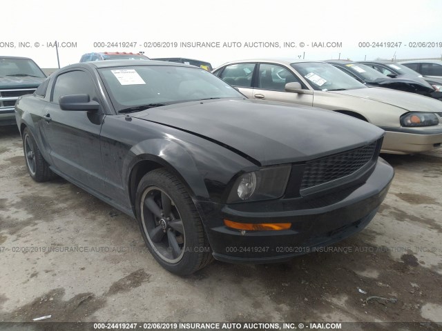 1ZVHT82HX85159065 - 2008 FORD MUSTANG GT BLACK photo 1