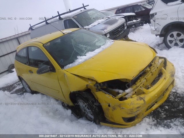 1FAFP31N37W233126 - 2007 FORD FOCUS ZX3/S/SE/SES YELLOW photo 1