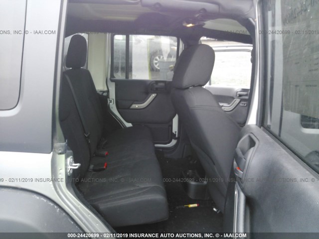 1C4BJWDG9EL196073 - 2014 JEEP WRANGLER UNLIMITE SPORT GRAY photo 8
