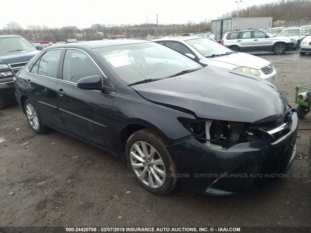 4T1BF1FK6FU478829 - 2015 TOYOTA CAMRY LE/XLE/SE/XSE 深蓝色 照片 1