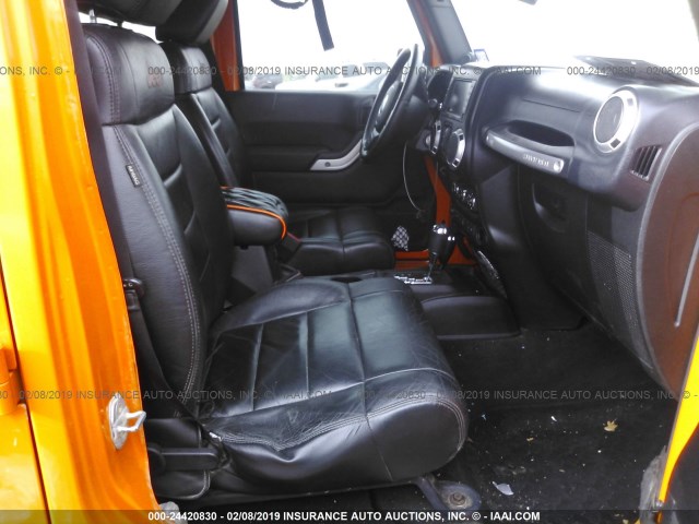 1C4HJWFG5CL271811 - 2012 JEEP WRANGLER UNLIMITE RUBICON ORANGE photo 5