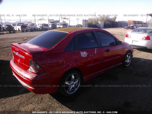 1FAHP343X1W247437 - 2001 FORD FOCUS SE/SE SPORT RED photo 4