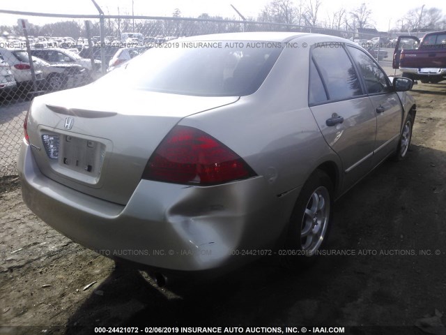 1HGCM56177A046266 - 2007 HONDA ACCORD VALUE GOLD photo 4