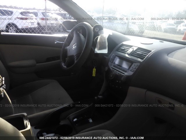 1HGCM56177A046266 - 2007 HONDA ACCORD VALUE GOLD photo 5