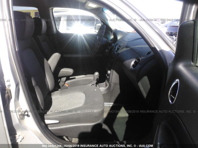 3GNBAAFW2BS566185 - 2011 CHEVROLET HHR LS Plata foto 5