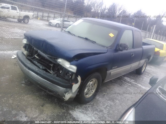 2GCEC19T9Y1397787 - 2000 CHEVROLET SILVERADO C1500 BLUE photo 2