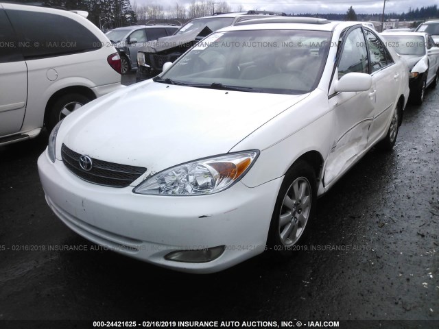 4T1BF30K63U048606 - 2003 TOYOTA CAMRY LE/XLE/SE WHITE photo 2