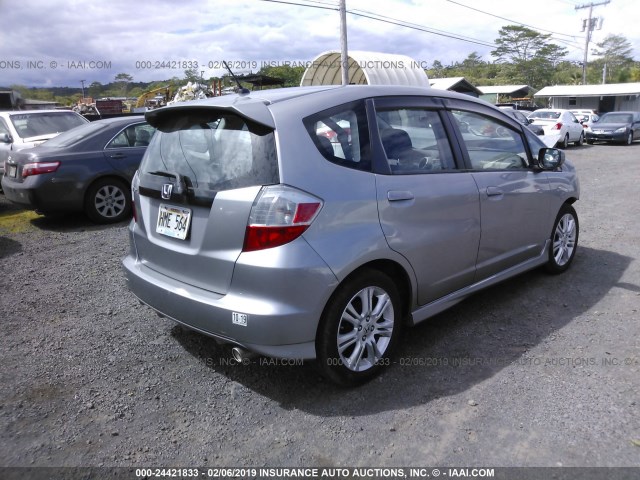 JHMGE8H49AS018149 - 2010 HONDA FIT SPORT GRAY photo 4