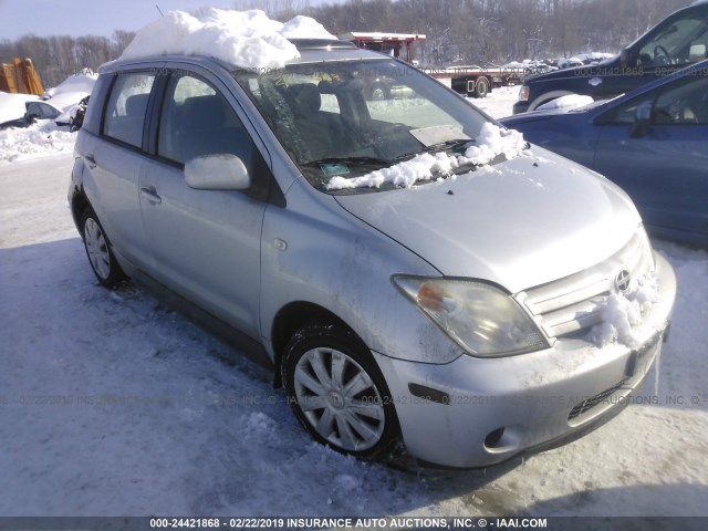 JTKKT624750111941 - 2005 TOYOTA SCION XA SILVER photo 1