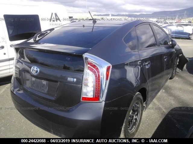 JTDKN3DU4F1912531 - 2015 TOYOTA PRIUS GRAY photo 4