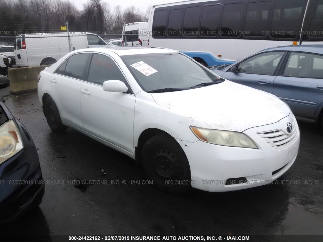 4T1BE46K77U531673 - 2007 TOYOTA CAMRY NEW GENERAT CE/LE/XLE/SE WHITE photo 1