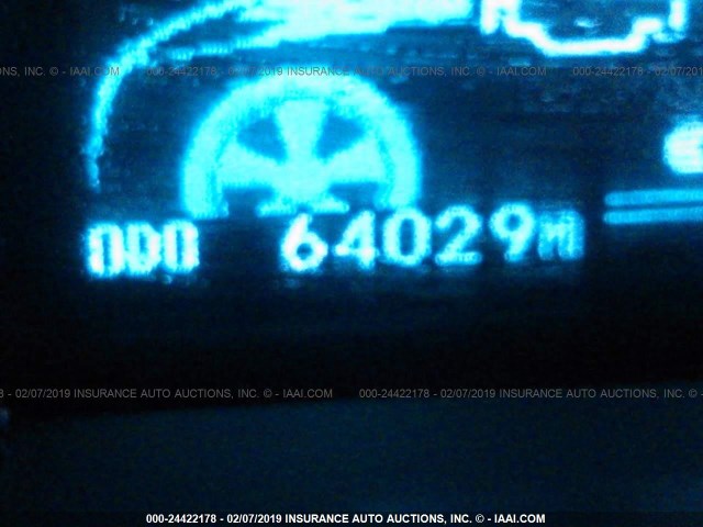 JTDKN3DU5B0273821 - 2011 TOYOTA PRIUS 银色 照片 7