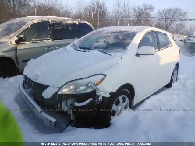 2T1KU4EE6AC193450 - 2010 TOYOTA COROLLA MATRIX  WHITE photo 2