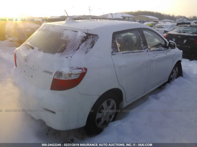 2T1KU4EE6AC193450 - 2010 TOYOTA COROLLA MATRIX  WHITE photo 4