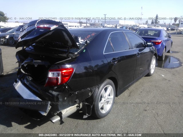 4T1BF1FKXEU835878 - 2014 TOYOTA CAMRY L/SE/LE/XLE BLACK photo 4