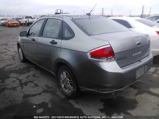 1FAHP35N58W298273 - 2008 FORD FOCUS SE/SEL/SES SILVER photo 3