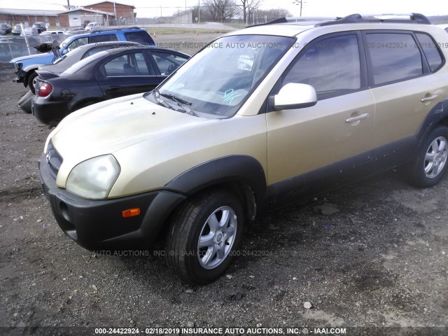 KM8JN12D85U143110 - 2005 HYUNDAI TUCSON GLS/LX GOLD photo 2