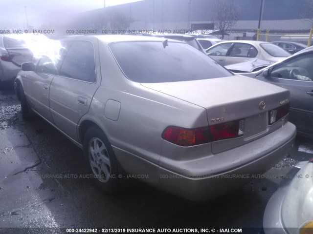 JT2BF22K410299889 - 2001 TOYOTA CAMRY CE/LE/XLE GOLD photo 3