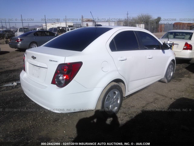 1G1JA5SH8F4125680 - 2015 CHEVROLET SONIC LS 白色 照片 4