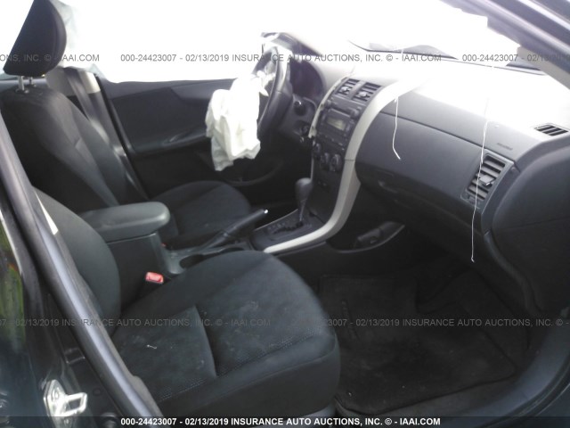 1NXBU40E59Z083801 - 2009 TOYOTA COROLLA S/LE/XLE GRAY photo 5