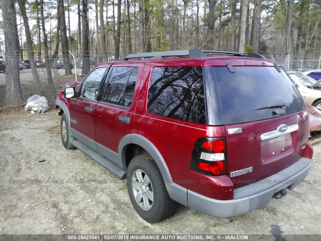 1FMEU73E86UB38344 - 2006 FORD EXPLORER XLT RED photo 3