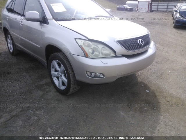 JTJHA31U440029488 - 2004 LEXUS RX SILVER photo 6