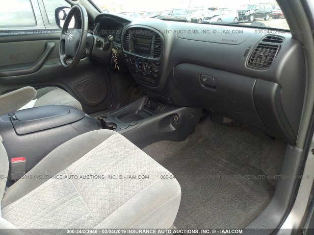 5TBET34106S549939 - 2006 TOYOTA TUNDRA DOUBLE CAB SR5 SILVER photo 5