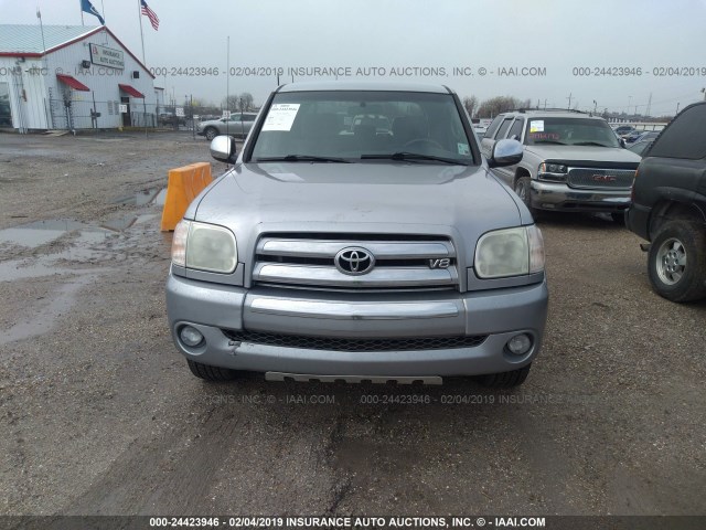 5TBET34106S549939 - 2006 TOYOTA TUNDRA DOUBLE CAB SR5 SILVER photo 6