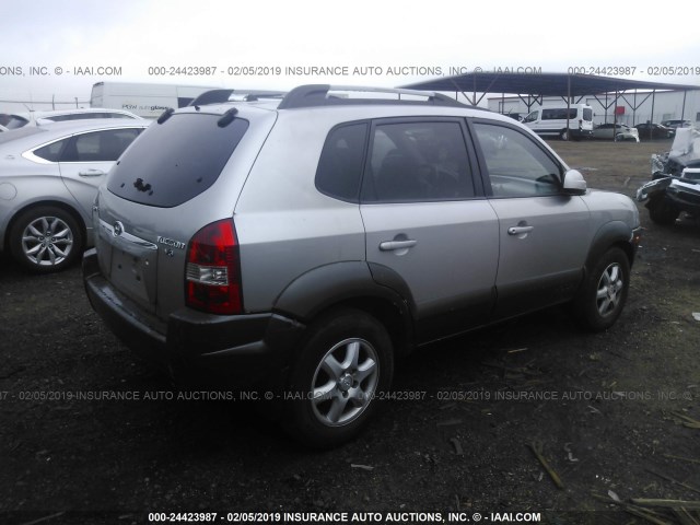 KM8JN12DX5U105376 - 2005 HYUNDAI TUCSON GLS/LX SILVER photo 4