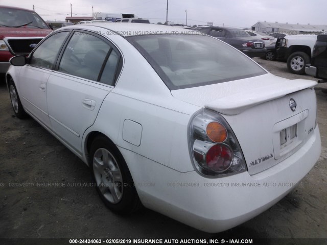 1N4AL11D02C236061 - 2002 NISSAN ALTIMA S/SL WHITE photo 3