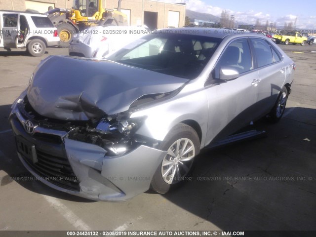 4T4BF1FK0GR526008 - 2016 TOYOTA CAMRY LE/XLE/SE/XSE 银色 照片 2
