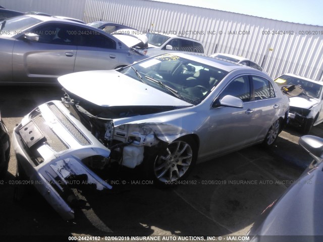 1G1ZE5E0XCF129565 - 2012 CHEVROLET MALIBU LTZ SILVER photo 2