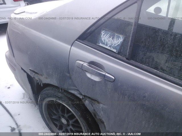 JTHBD192230075423 - 2003 LEXUS IS 300 GRAY photo 6