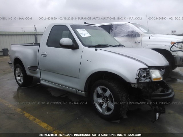 2FTZF07352CA72152 - 2002 FORD F150 SVT LIGHTNING SILVER photo 1