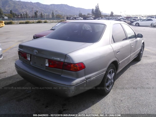 4T1BG22KX1U015951 - 2001 TOYOTA CAMRY CE/LE/XLE GRAY photo 4