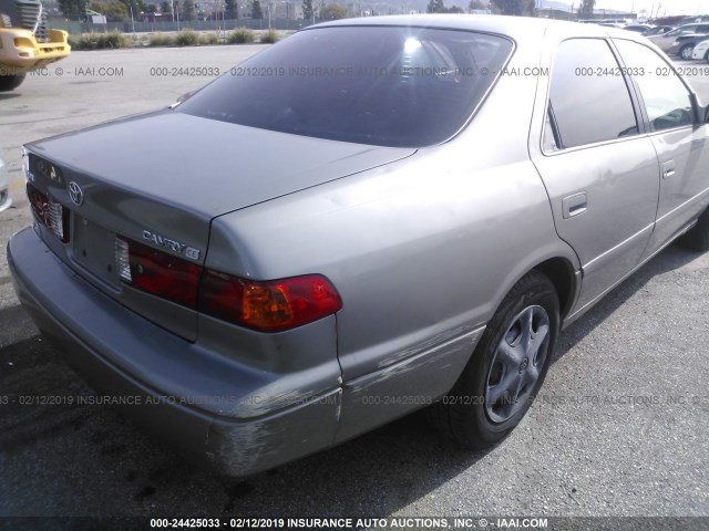 4T1BG22KX1U015951 - 2001 TOYOTA CAMRY CE/LE/XLE GRAY photo 6