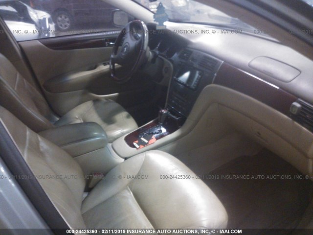 JTHBF30G120083526 - 2002 LEXUS ES 300 TAN photo 5