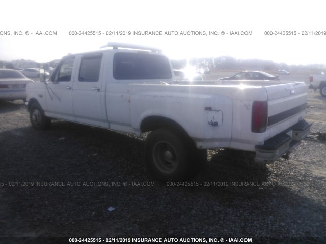 1FTJW35G6SEA39305 - 1995 FORD F350 WHITE photo 3