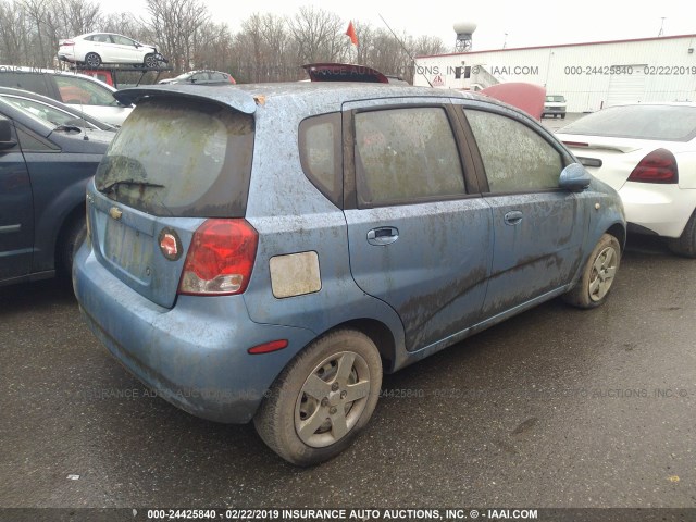 KL1TD62615B304186 - 2005 CHEVROLET AVEO LS BLUE photo 4